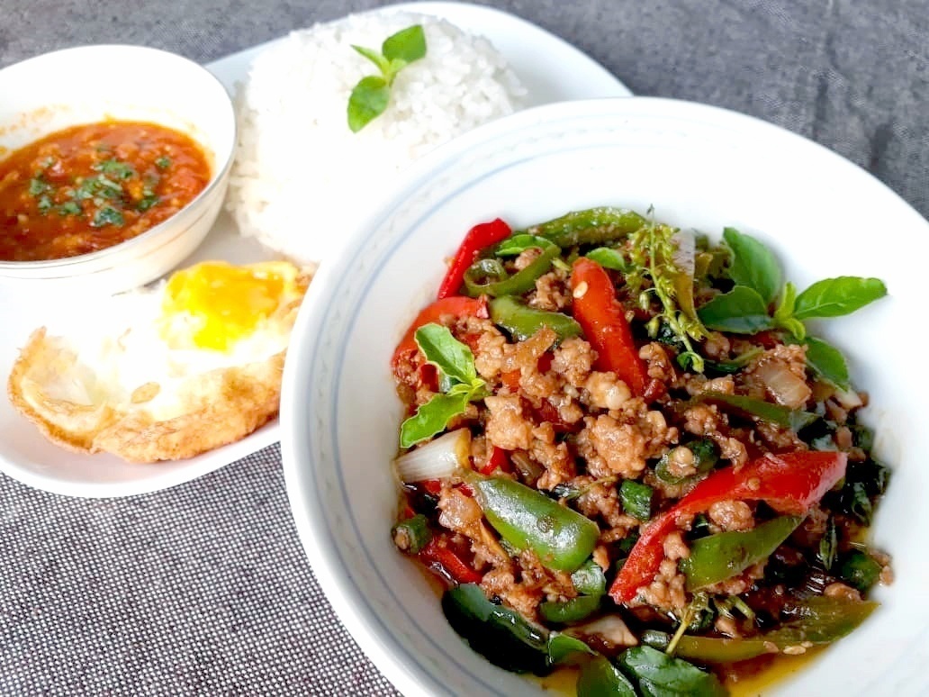 Hometaste: Nana's Thai Kitchen